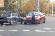 В Минске столкнулись Tesla и «Жигули»