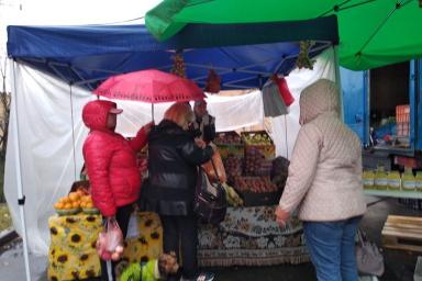 «Сладкая, как первый поцелуй». Что и почем продают на ярмарке экотоваров в Минске