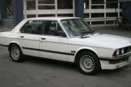 На продажу выставили легендарную «акулу» BMW с пробегом 36 тыс. км