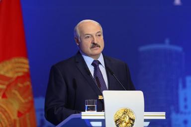 Лукашенко: Зеленский – настоящий человек, патриот, он хочет решить конфликт в Донбассе