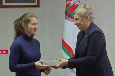 Врач из Минска выиграла первый смартфон за интернет-перепись