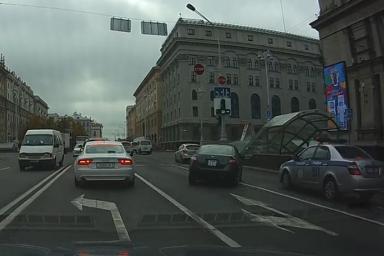 В Минске водитель Honda жестко подрезал автомобиль  ГАИ