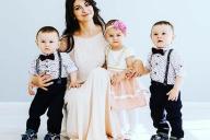 «Все нужно умножать на три». Молодая мама рассказала, каково это – воспитывать тройняшек