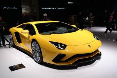 Lamborghini отзывает почти 40 автомобилей