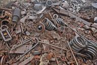 Сообразили на троих. В Борисове мужчины ради выпивки трижды ходили на «черное» дело