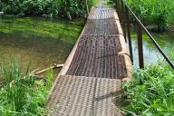«Их было трое». В России средь бела дня украли мост через реку