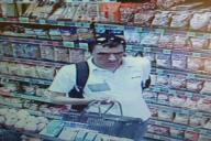 В Минском районе трое мужчин ограбили магазин. Их разыскивает милиция