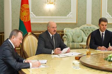 Лукашенко на встрече с губернатором Новгородской области: «Если кто-то в России думает, что это их Россия, они ошибаются»