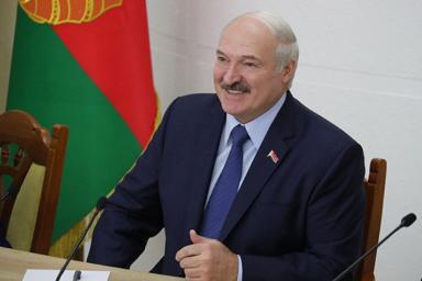 Лукашенко повысил пенсии преподавателям и стипендии студентам, но не всем