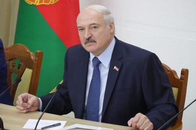 Лукашенко: «Среди молодежи меньше всего нытиков, что, мол, зарплата не та, что-то не так»