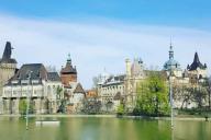 «Если сбил ежика – штраф 100 евро». Белорусская семья рассказала о жизни в Будапеште