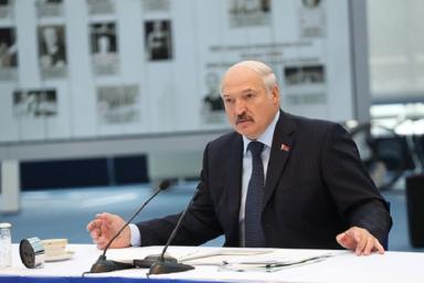 Лукашенко рассказал, каких размеров должна быть нормальная женщина