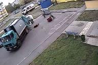 «Гомельское гетто». На Гомельщине 9-летние дети лазят по мусоркам и бьют машины