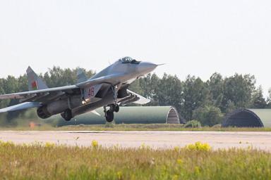 В Беларуси проверяют подразделения ВВС и войска ПВО: что происходит