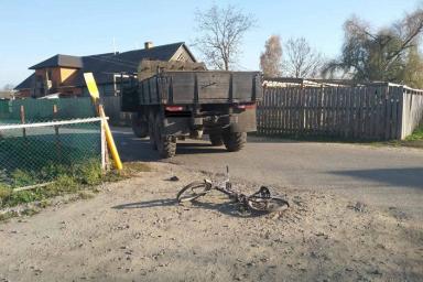 В Столинском районе грузовик сбил 8-летнего ребенка на велосипеде