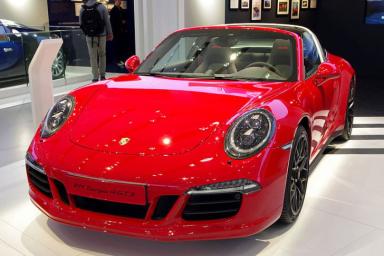 Porsche тестирует обновленный кабриолет 911 Turbo