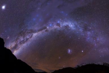 Древнюю «невидимую» галактику впервые рассмотрели в телескоп