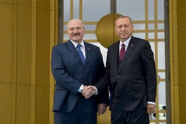 Лукашенко назвал Беларусь и Турцию надежными друзьями