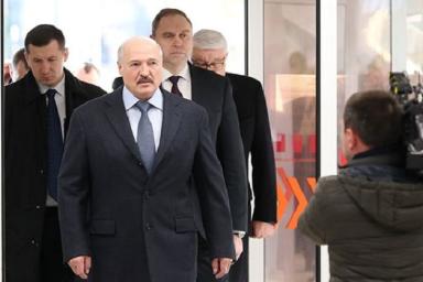 Лукашенко возмутился очередями на онкооперации