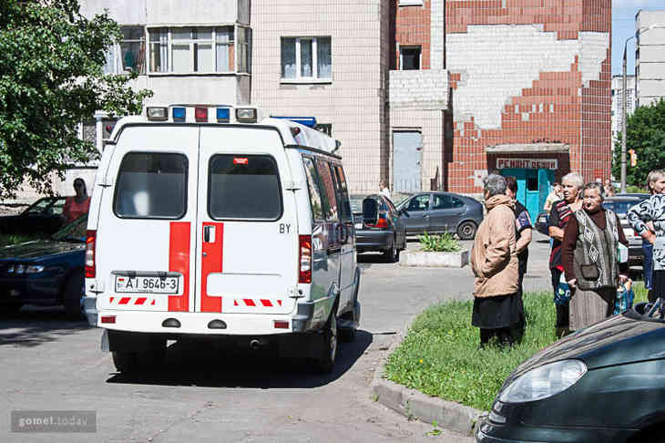 Фотофакт: в Гомеле из-за взорвавшегося телевизора загорелась квартира