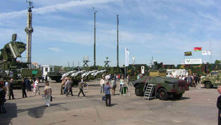 Кобяков на открытии MILEX-2017: ВПК страны создает уникальные образцы вооружения и военной техники
