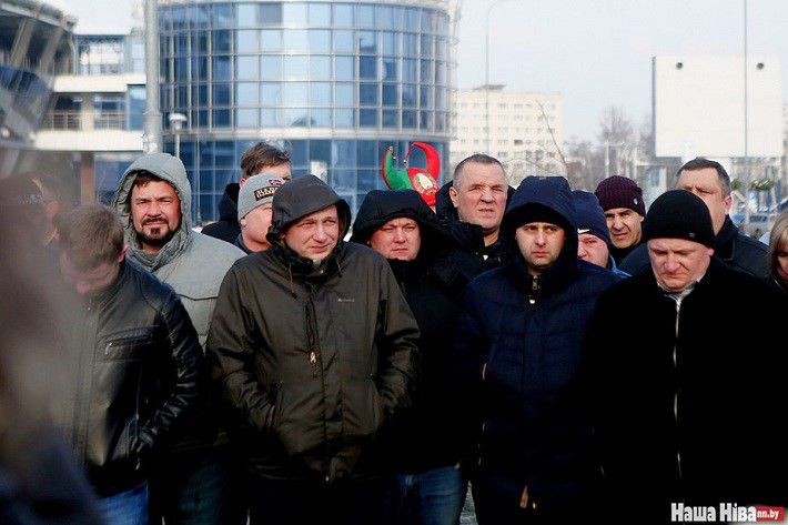В Минске вышли на забастовку сотрудники службы такси «135»